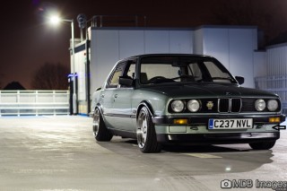 bmwe30.jpg