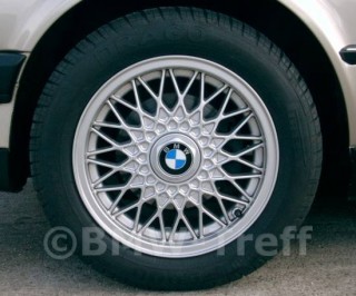 BMW_Styling5_e34.jpg
